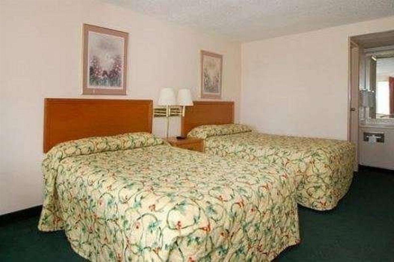Knights Inn Elyria Zewnętrze zdjęcie