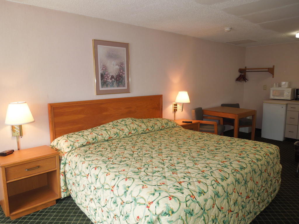 Knights Inn Elyria Pokój zdjęcie